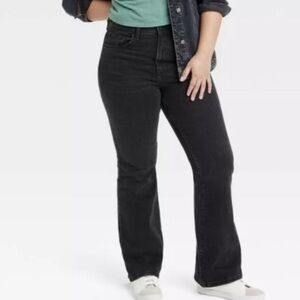 Universal Thread Women's Black Denim High-Rise Flare Jeans Comfort Stretch